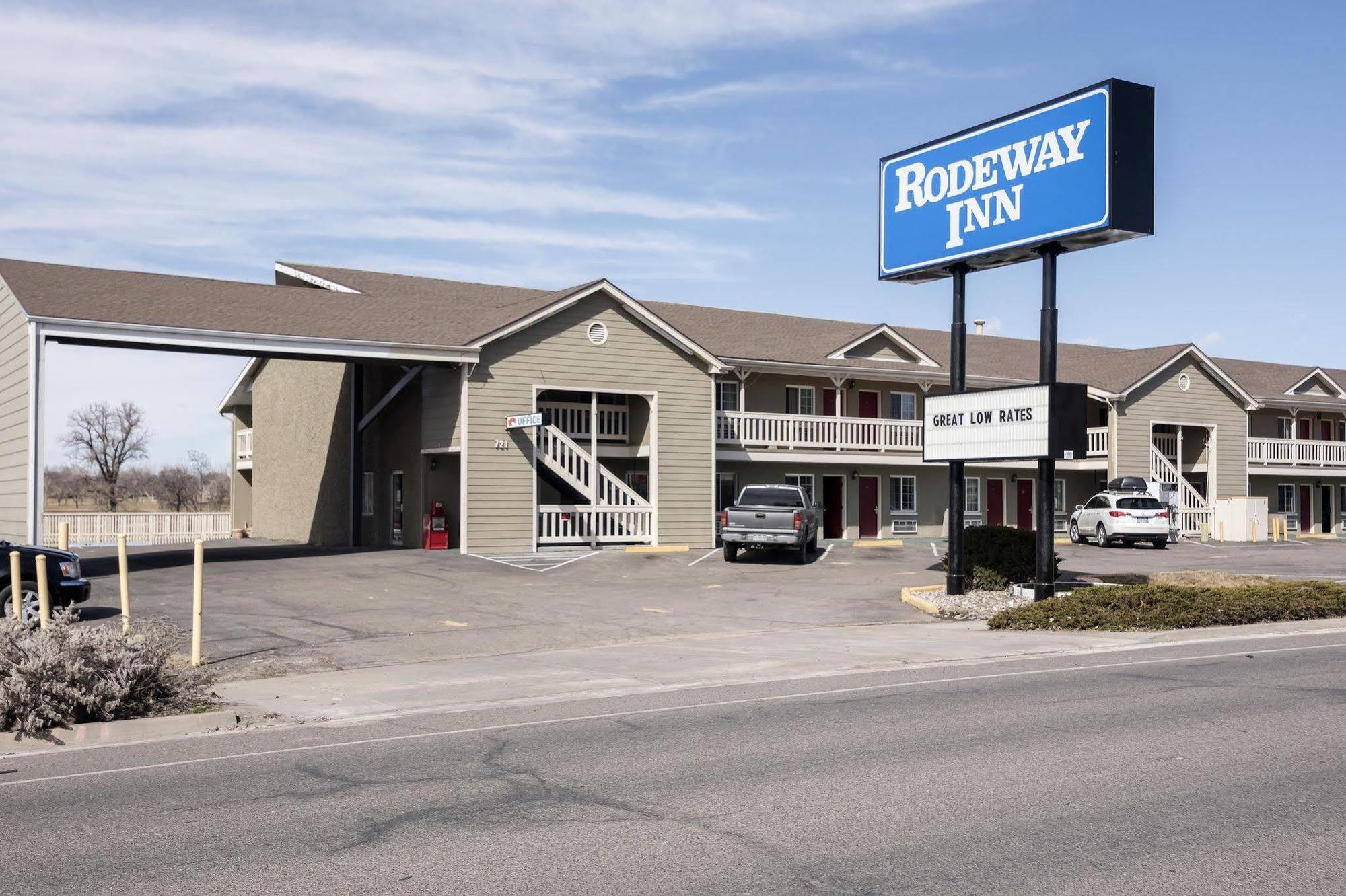 1st Interstate Hotel 2*